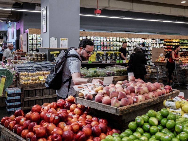 US consumer sentiment improves in July