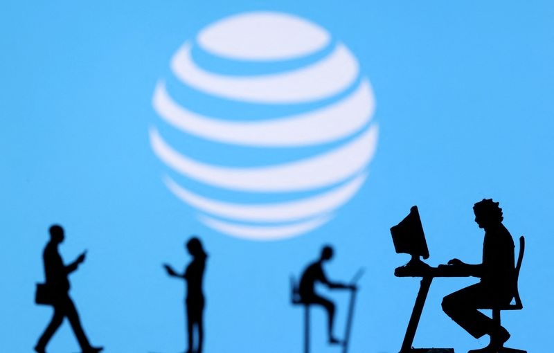 AT&T's bundled plans spur subscriber surge, tax savings to fund fiber expansion
