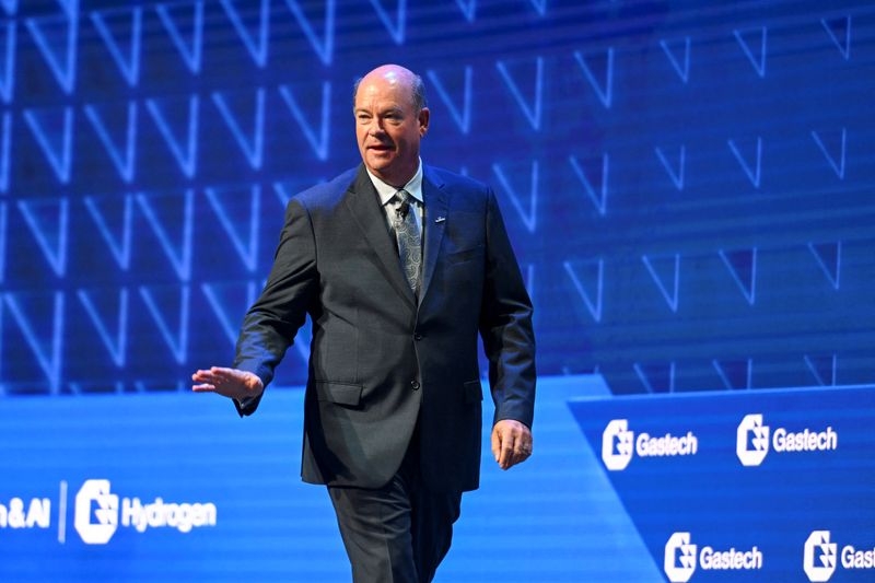 US shale to plateau if oil prices stay in current range, ConocoPhillips CEO says