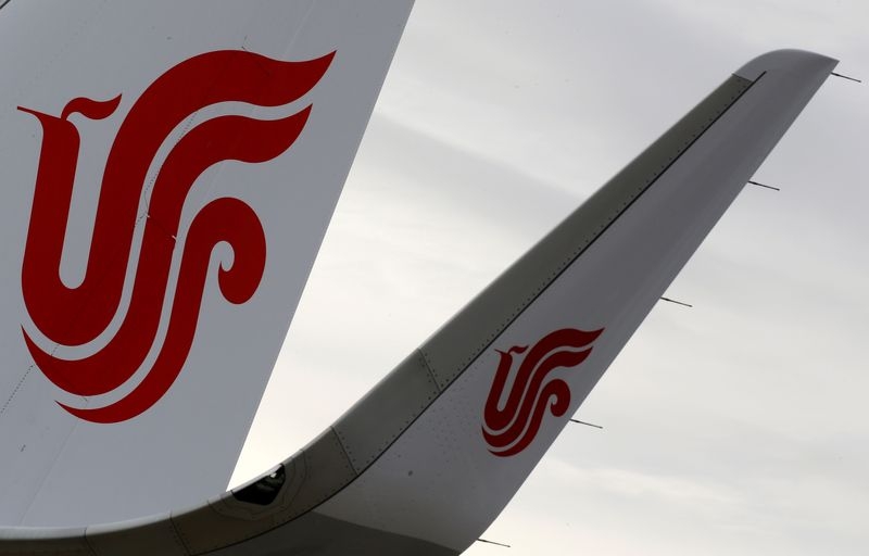 China's big three airlines deepen first-quarter losses
