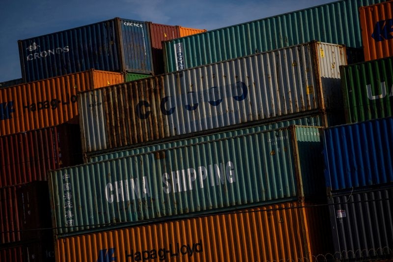 Morning Bid: Armed conflicts rage, but hopes emerge for a trade war thaw