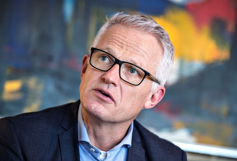Orsted replaces CEO as offshore wind industry struggles
