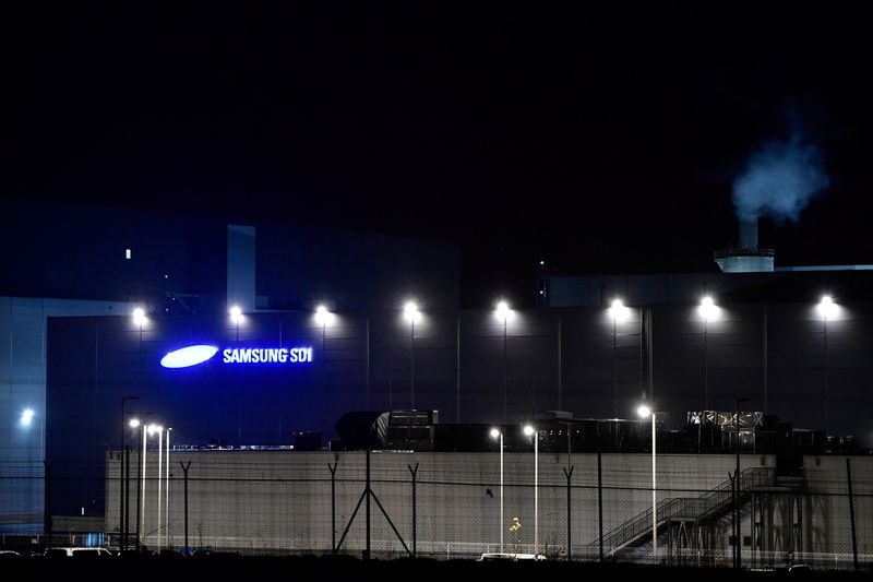 Samsung SDI cuts pricing of new shares by 17% amid tariff-driven sell-off