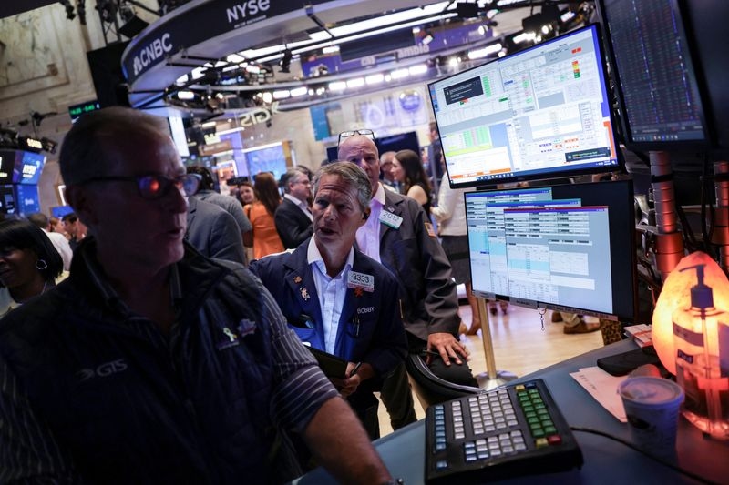 European equity funds log sharp outflows on tariff worries; US funds attract inflows