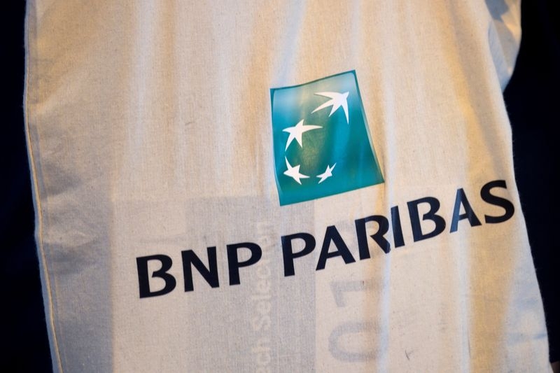 Europe's major banks signal caution as ominous outlook tempers profit wins