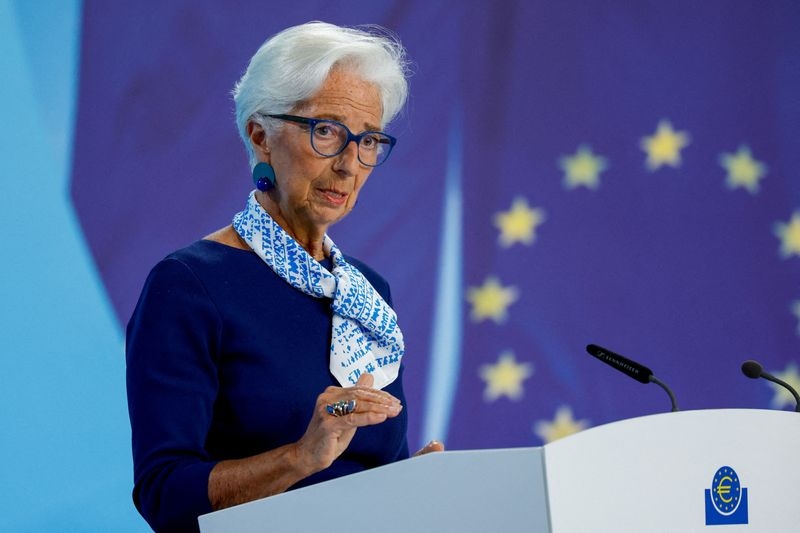 US-EU trade deal not far from ECB's baseline assumptions, Lagarde says