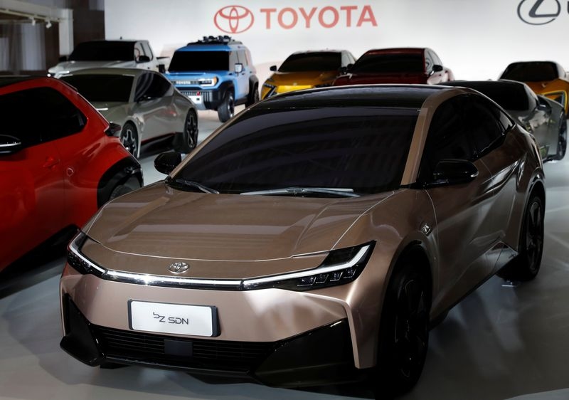Toyota, Honda brace for profit falls as US tariffs, strong yen weigh