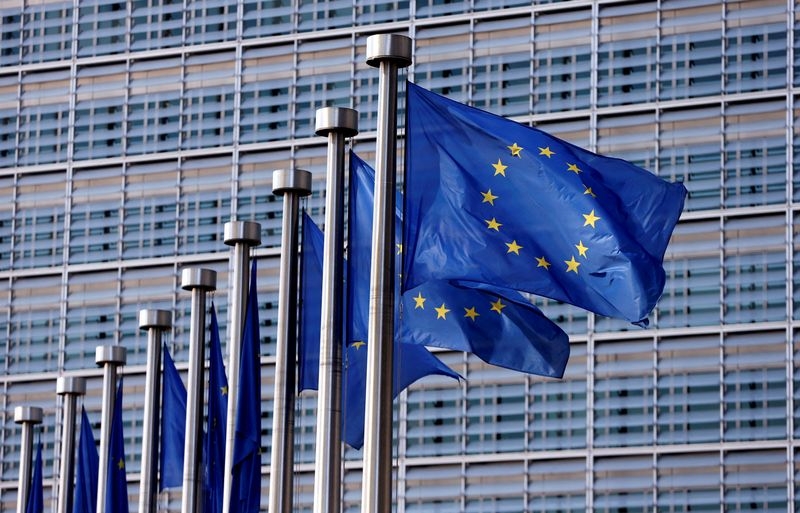 Analysis-EU's red tape cuts leave big businesses wanting more