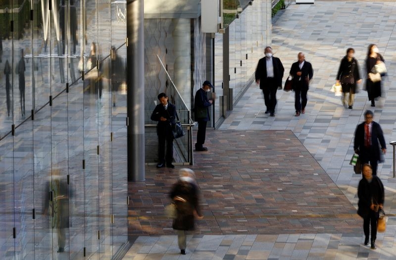 Japan June jobless rate unchanged at 2.5%