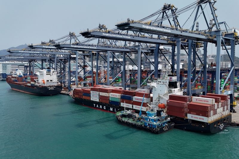 Merchandise trade volume growth stronger than expected in Q1 2025, says WTO report