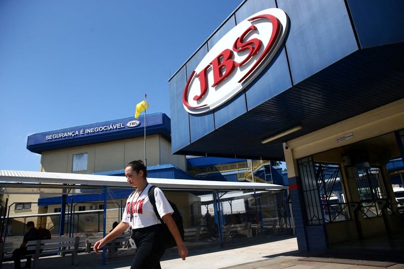JBS sees US cattle cycle improving from late 2027