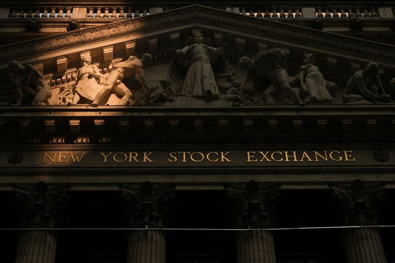 Trading Day: Stocks bounce back, bonds more cautious