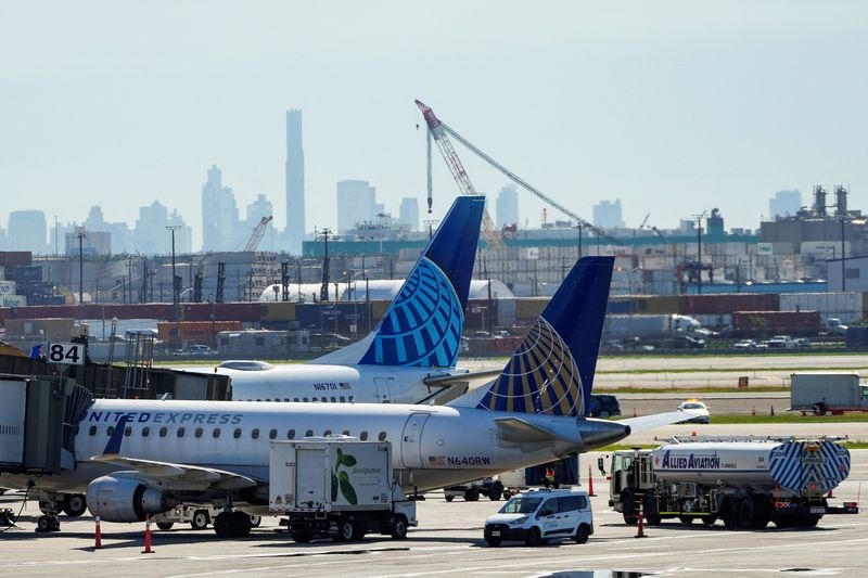 US FAA issues ground stop for United Airlines flights at several airports