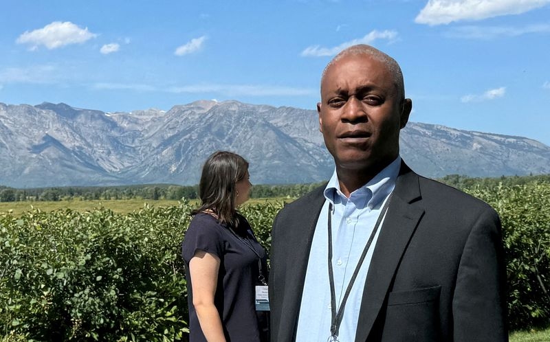 Exclusive-Fed should wait on rate cuts with price hikes expected, Bostic says