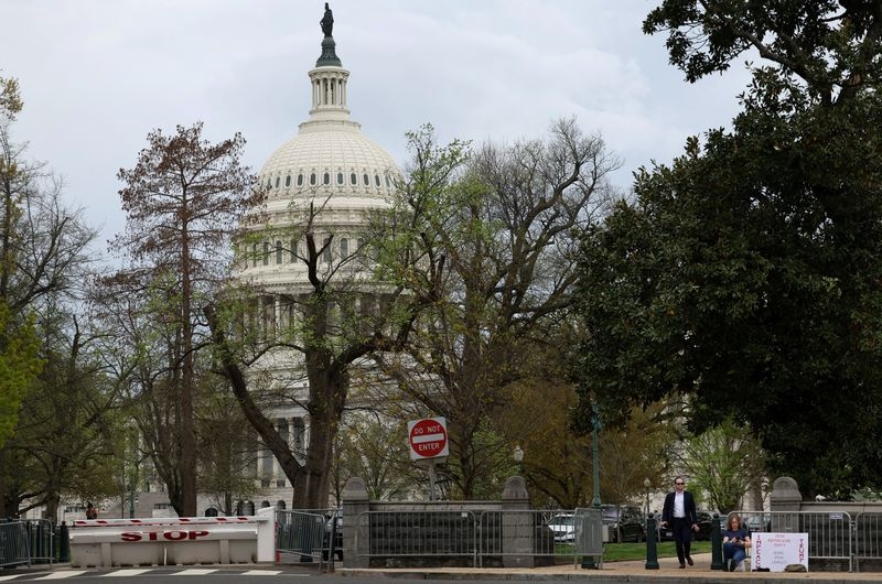 Senate Republicans propose to eliminate fuel economy penalties