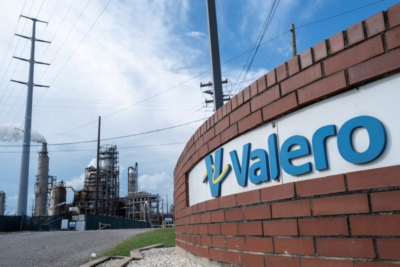 Exclusive-In rare move, California steps in to find buyer for Valero refinery to avoid closure, sources say