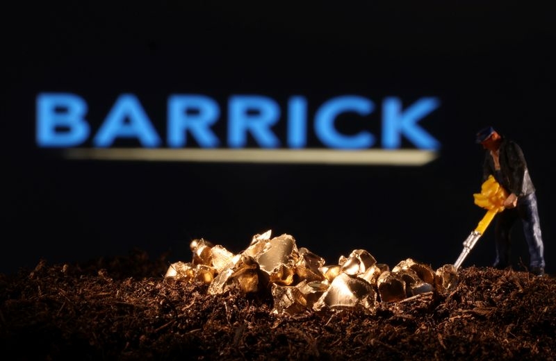 Judge to hear Mali's request to reopen Barrick mine under new management, official says