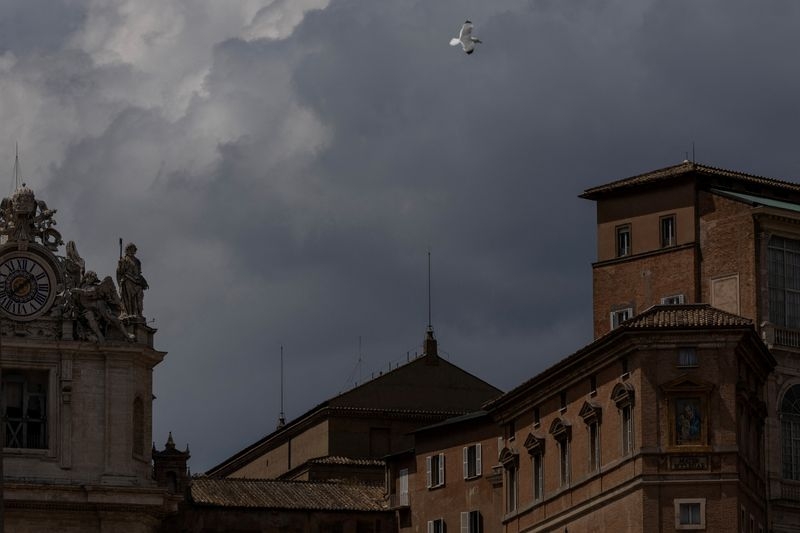 Sistine Chapel's conclave preparations leave tourists shut out
