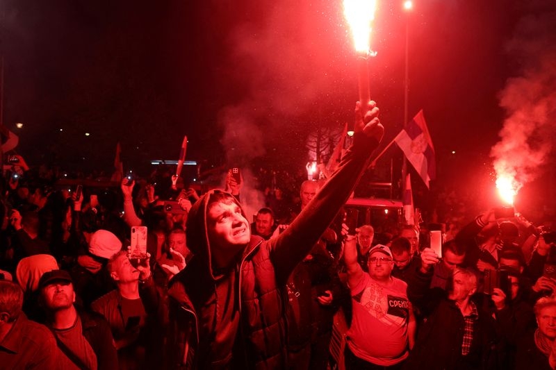 Thousands gather at pro-government rally in Serbia