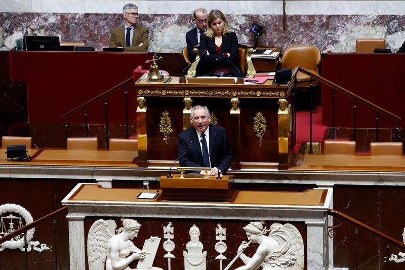 French Prime Minister survives initial parliament no-confidence motion