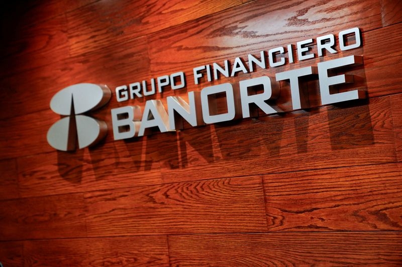 Mexico's Banorte warns FX, potential dividend could weigh on full-year results