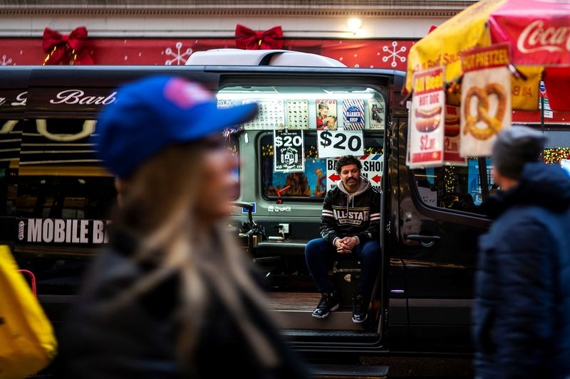 US small business sentiment declines further in April