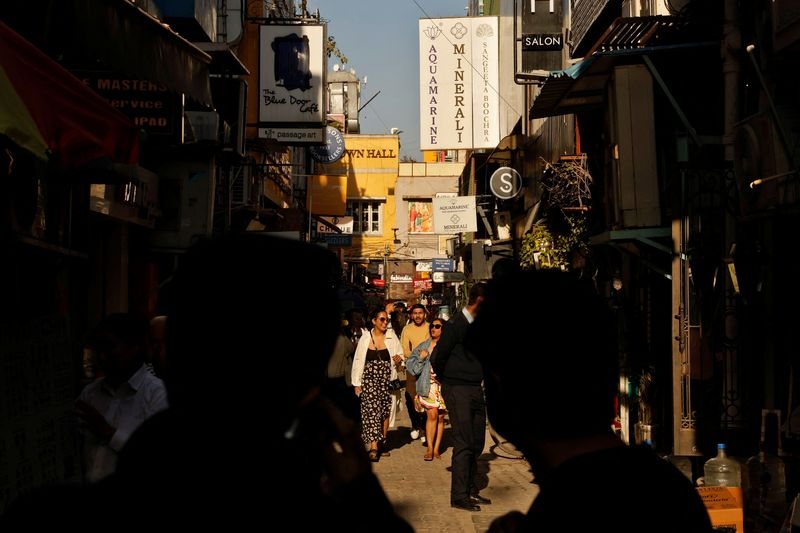 India's economy holding up despite global uncertainties, central bank bulletin says
