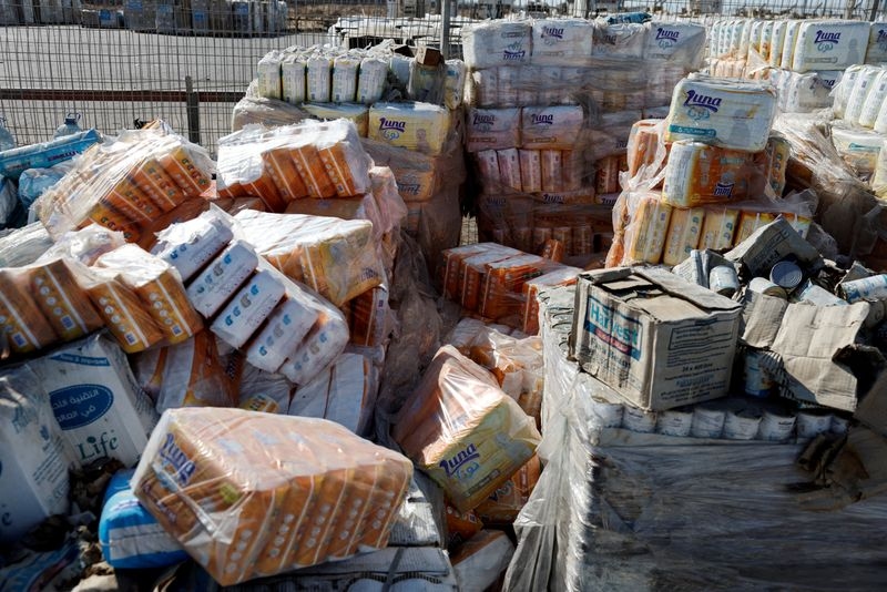 Israel will let foreign countries drop aid into Gaza, Israel army radio says