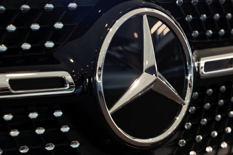 Mercedes-Benz expects Q2 margin headwind of less than 3% over tariffs, brokerage Bernstein says