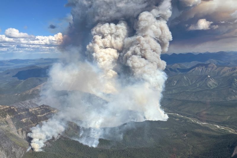 Canadian wildfire smoke spreads into US Midwest