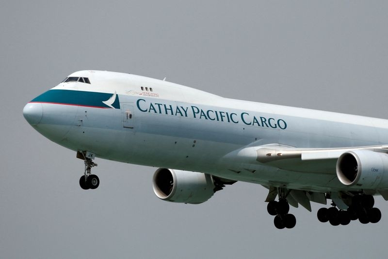 Analysis-China-US air freight tumbles on 'de minimis' tariff; airlines adjust routes