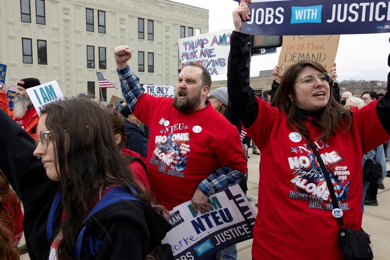 US judge nixes Treasury's bid to cancel IRS workers' union contract
