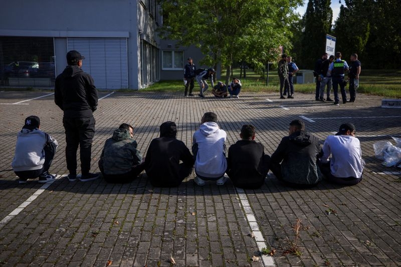 German government restricts migrant family reunification, path to citizenship