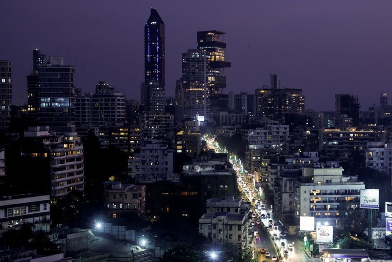India lures foreign investors back with big ticket block trades