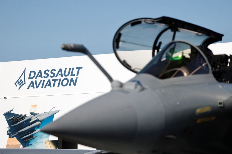 Dassault, Anil Ambani's Reliance to make Falcon 2000 business jets in India