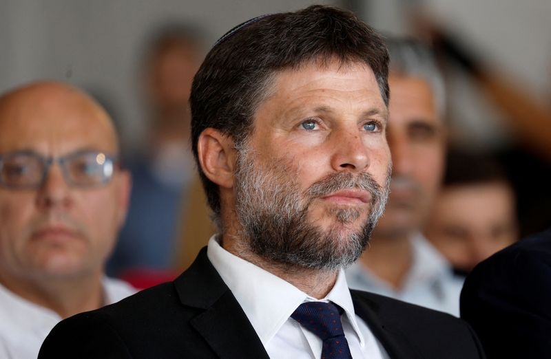 Israeli Finance Minister says banks should not obey EU sanctions on settlers