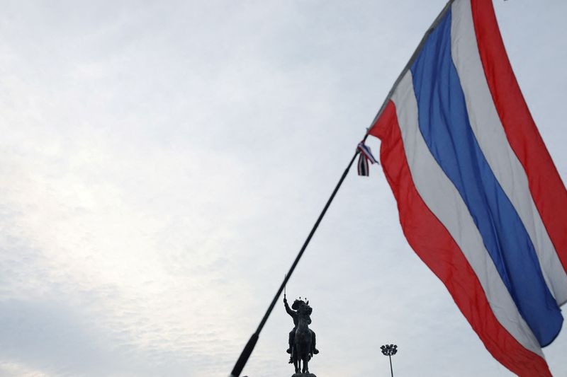 Thai cabinet approves draft law for casinos, with limits for local gamblers