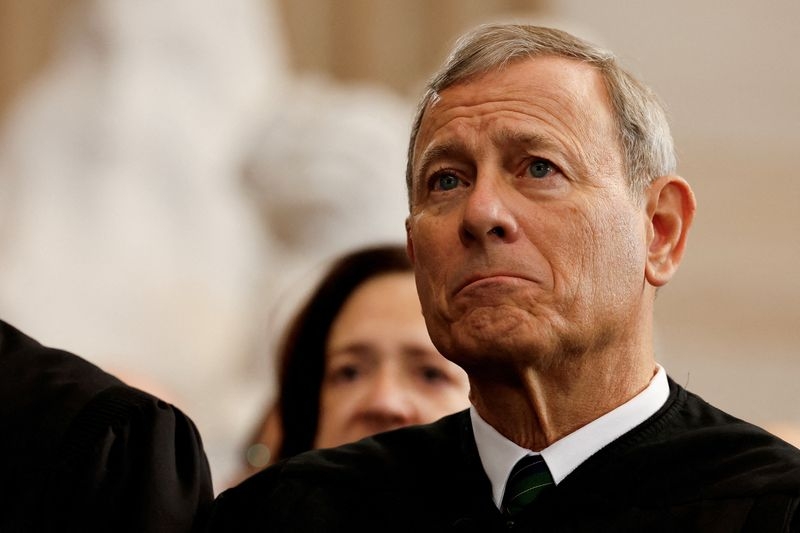 US Chief Justice Roberts underscores defense of judiciary amid Trump's attacks