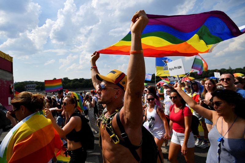Human rights groups challenge Hungary's anti-Pride law in court