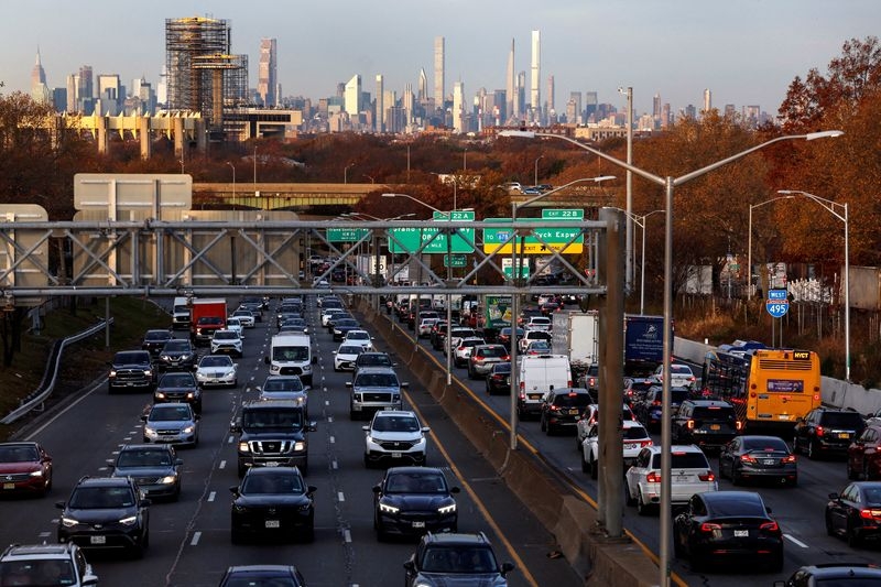 US traffic deaths fell 3.8% in 2024, lowest number since 2020