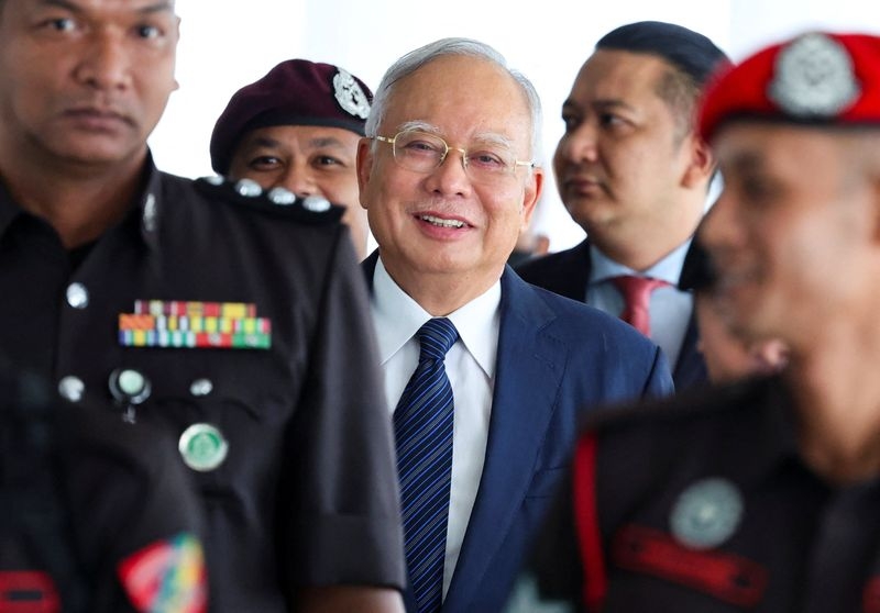 Malaysia drops 1MDB-related money laundering charges against ex-PM Najib