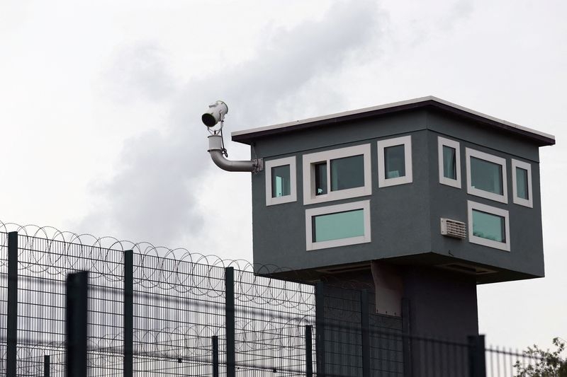 French jail attacks no longer being investigated as terrorism