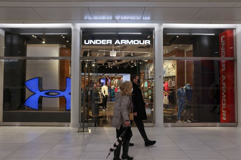 Under Armour forecasts downbeat quarterly sales, shares drop