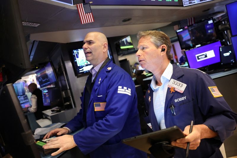 Wall Street futures edge up as investors await key jobs data