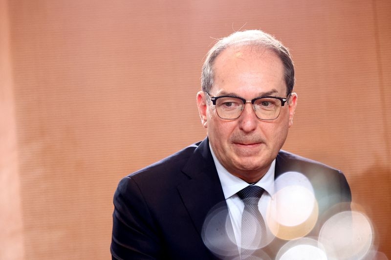 Germany hopes for EU deal on sending failed asylum seekers to third countries, minister says