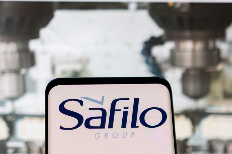 Italy's Safilo reaches deal for sale of sun lens maker Lenti to Kering