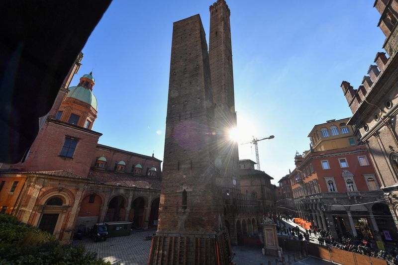 Bologna's leaning tower to be stabilised by late 2028, mayor says