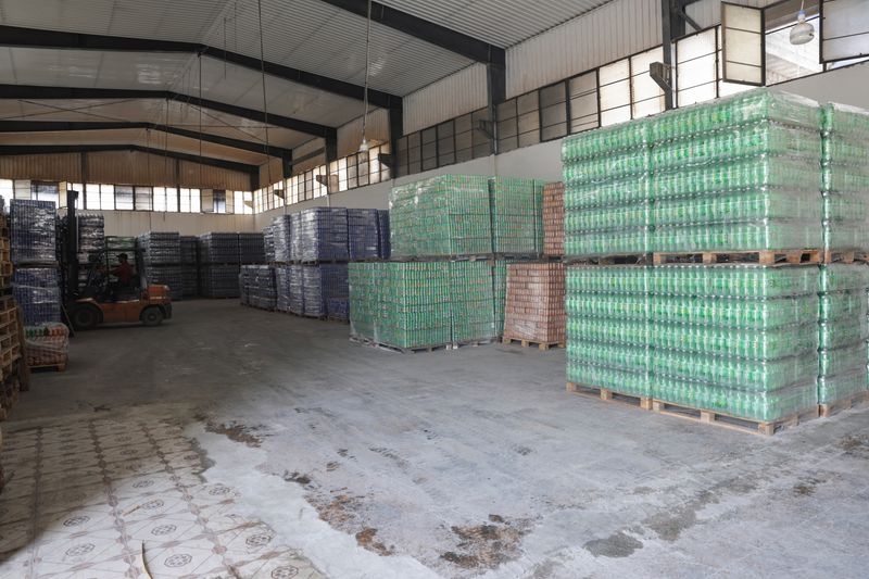 Explainer-Syria's economy: The devastating impact of war and sanctions
