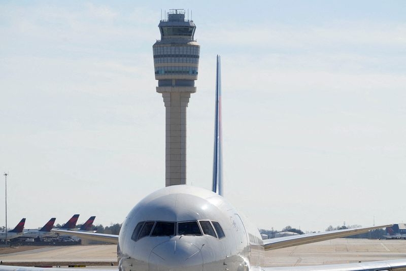 Top FAA air traffic control official stepping down