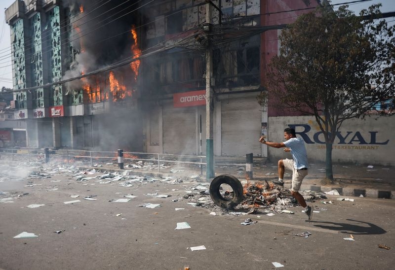Nepal investigates deadly violence in pro-monarchy rally